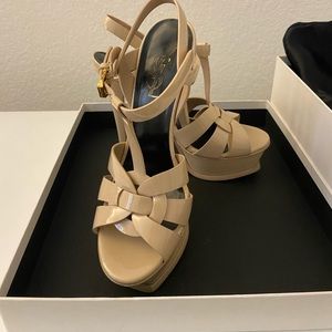 Saint Laurent 
Tribute T-Strap Platform sandal